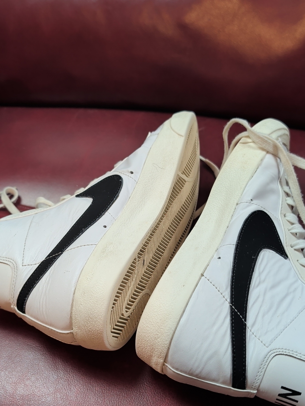 Nike Blazer Mid White Leather Sneakers with Black Swoosh 10.5 Men's - Picture 7 of 10